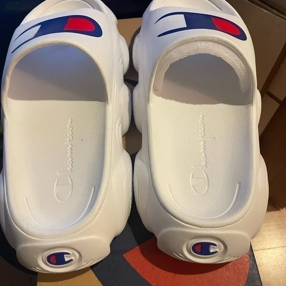 Brand New Champion Slides - Picture 1 of 4